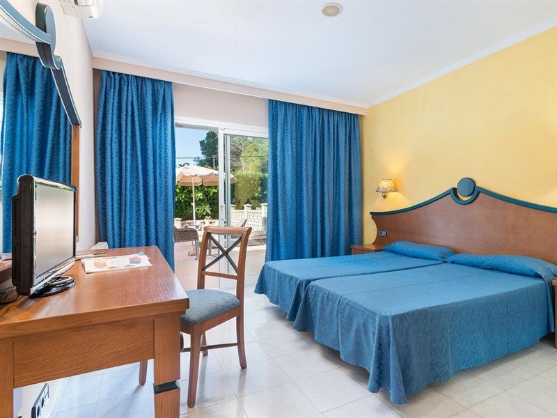 Hotel Nura Condor 3*